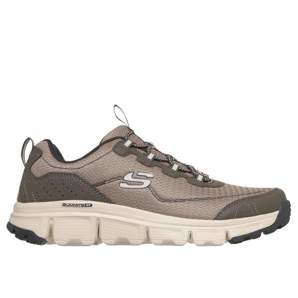 Skechers summits at