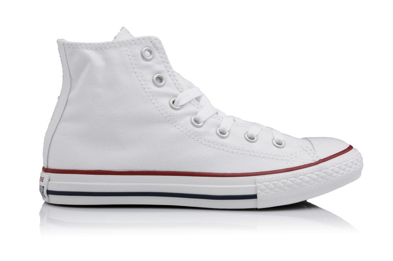Chuck Taylor as core, Bela