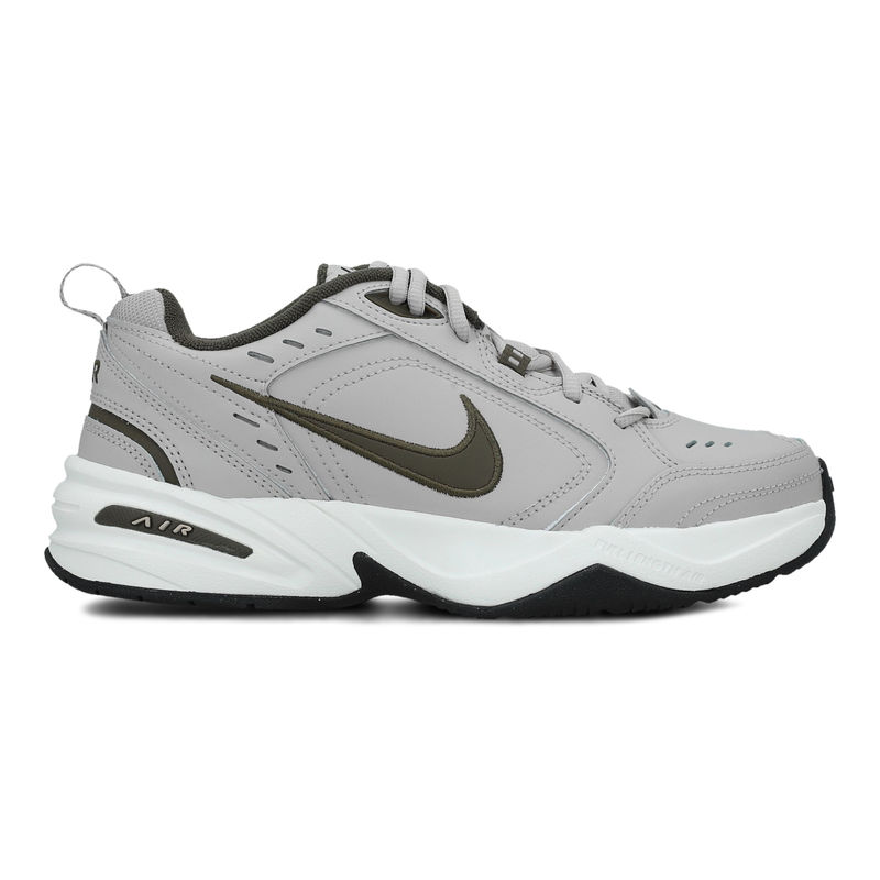 Air monarch iv, Crna