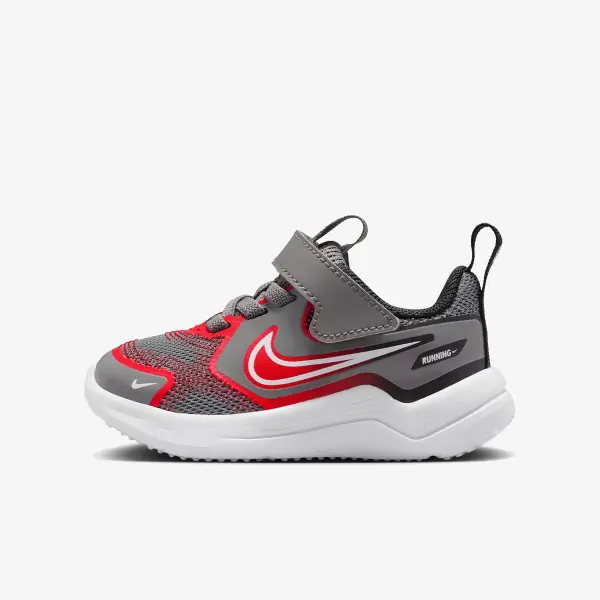 Nike Cosmic Runner