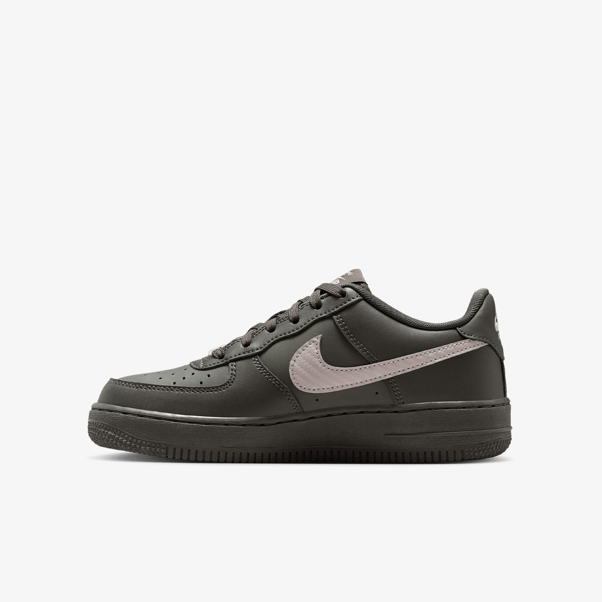 Air Force 1 Ki Tech Essential