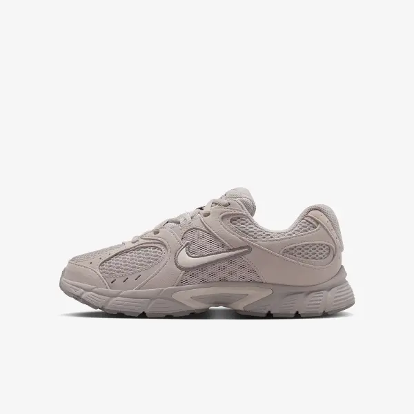 Nike V5 Runner
