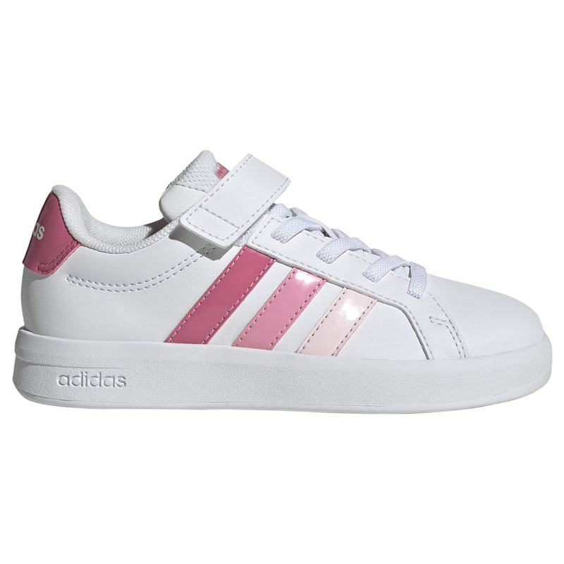 Grand Court, Bela