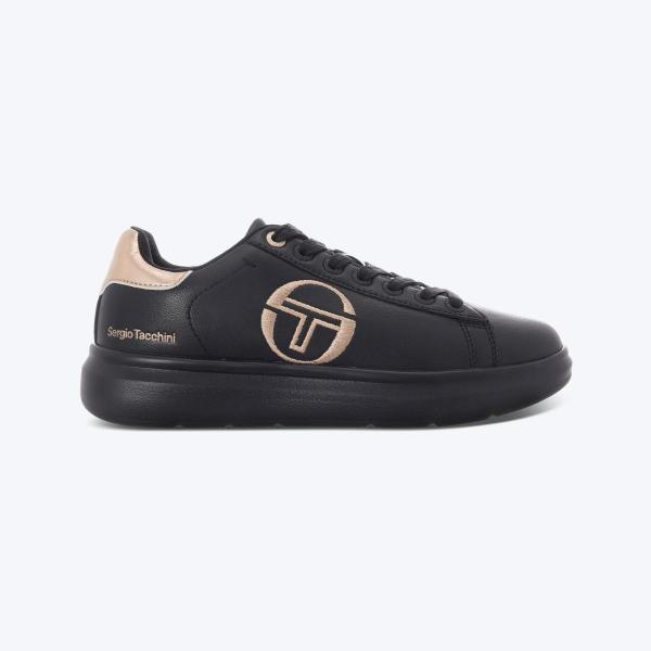 Sergio Tacchini como lady